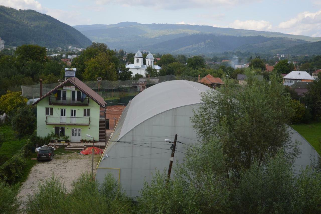 Baza Sportiva Adelina Hotel Câmpulung Buitenkant foto
