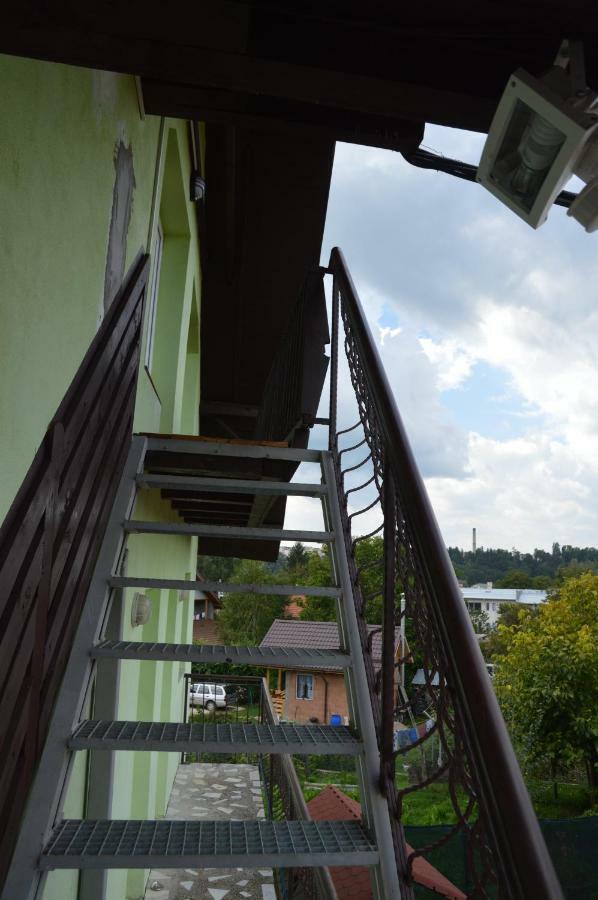 Baza Sportiva Adelina Hotel Câmpulung Buitenkant foto