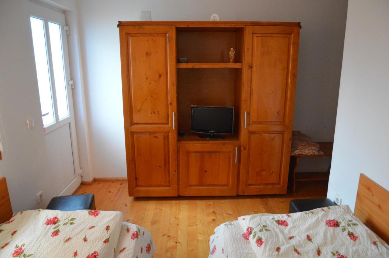 Baza Sportiva Adelina Hotel Câmpulung Buitenkant foto
