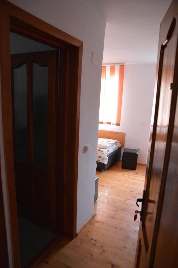 Baza Sportiva Adelina Hotel Câmpulung Buitenkant foto